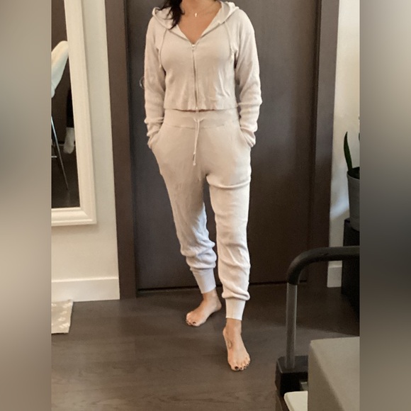 Ribbed XS sweat suit stretchy - Picture 1 of 2
